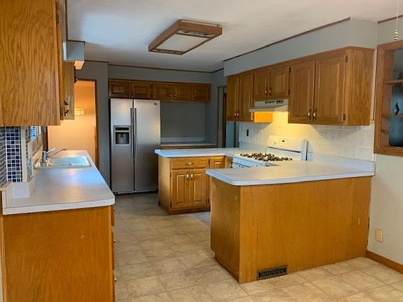 5th image of 21419 S Jeffrey Dr