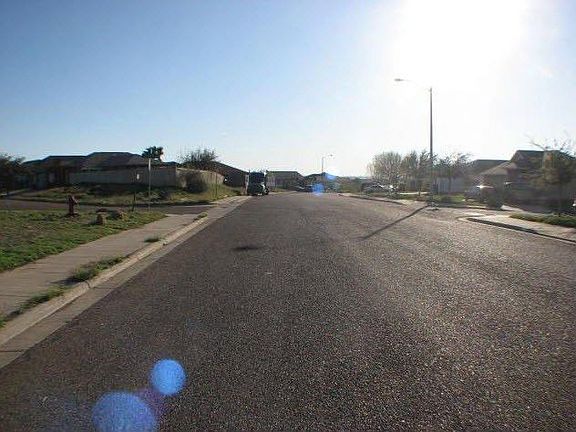 3rd image of 715 Riverhill Dr
