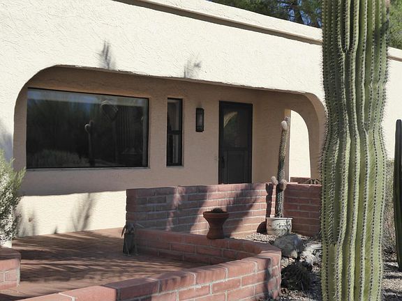 2nd image of 634 W Vista Hermosa Dr