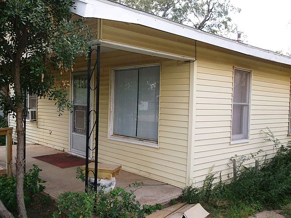 2nd image of 1033 Vine St