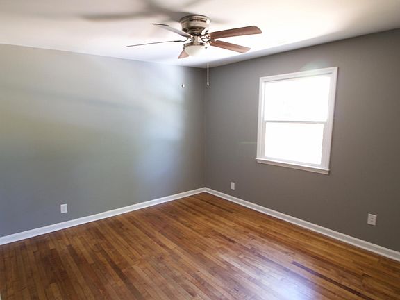 4th image of 1206 Rosedale Ave