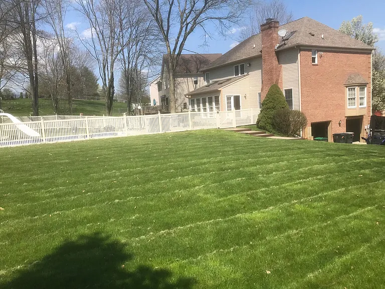 305 Village Ct — Photo 14