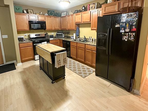 2nd image of 4833 N Olcott Ave Unit 213