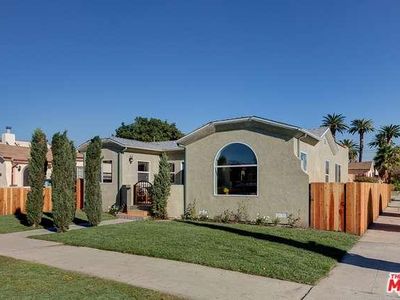 2850 Hillcrest Dr, Los Angeles, CA, 90016