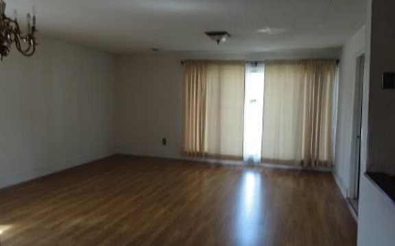 4th image of 1728 W 4th Ave