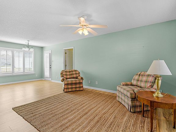 3rd image of 722 Downing Ct.