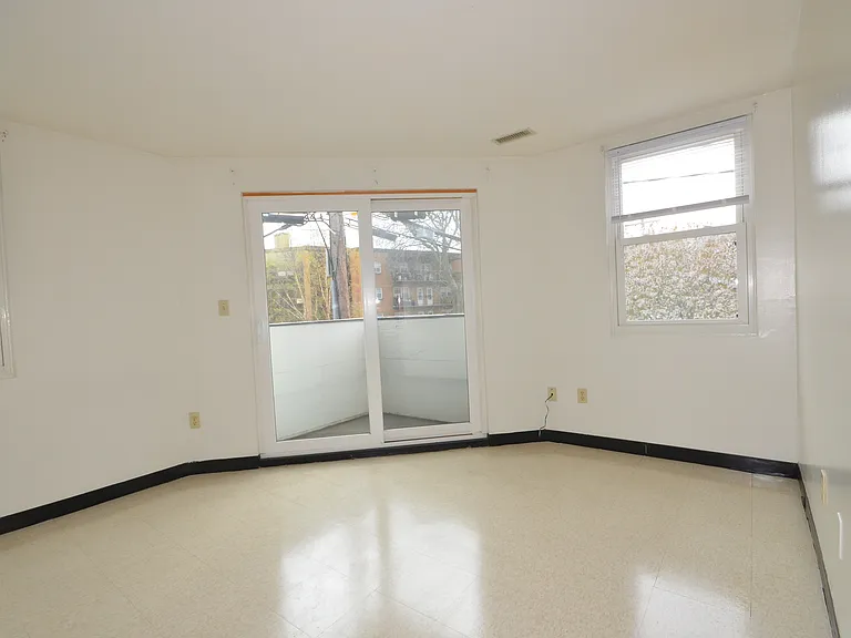 74 Union St #22 — Photo 7