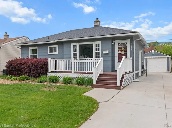 2241 Mapledale St, Ferndale, MI 48220
