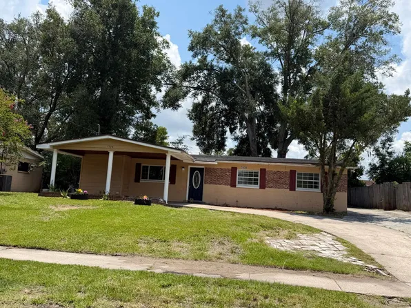 7978 Renault Dr, Jacksonville, FL 32244