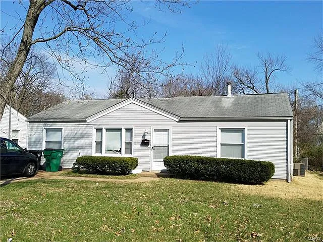 9844 Lorna Ln photo 1