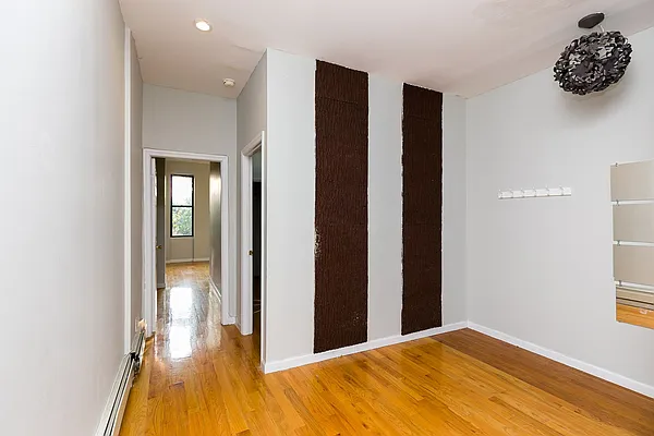 Rented by Nooklyn NYC LLC | media 6