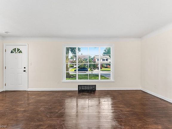 3rd image of 3791 Fairoaks Rd