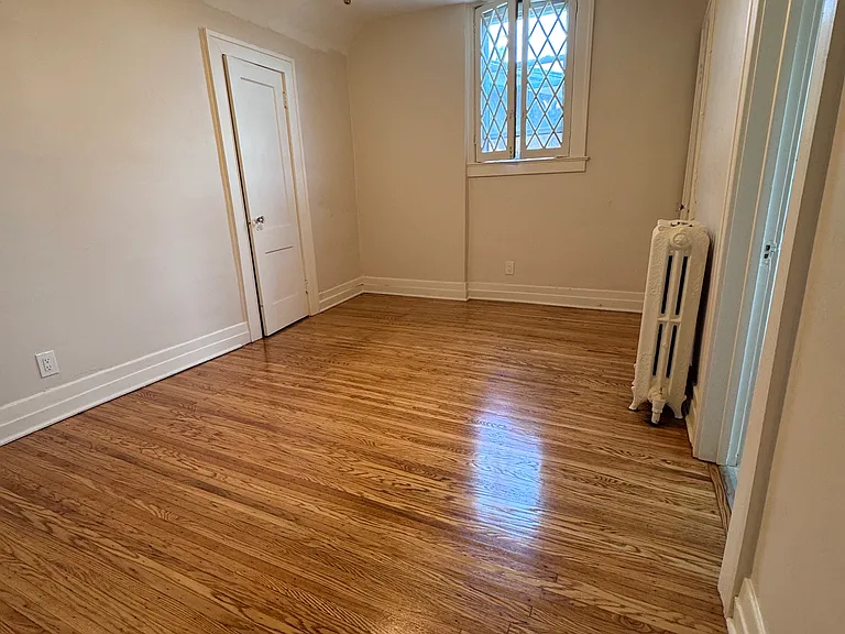 4 Canterbury Rd #3 — Photo 11