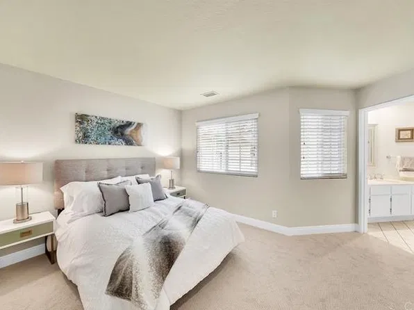 24332 Dale Dr, Laguna Hills, CA 92653