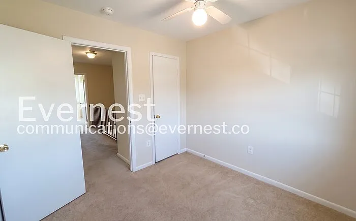 2325 McClellan Ct — Photo 25