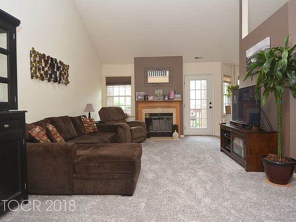 5th image of 614 Fairfax Dr