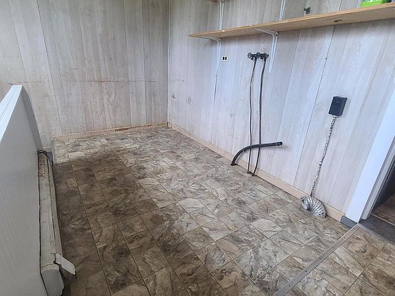 4th image of 157 Park St