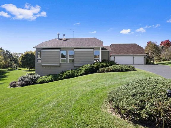 3rd image of 563 Schauer Ln