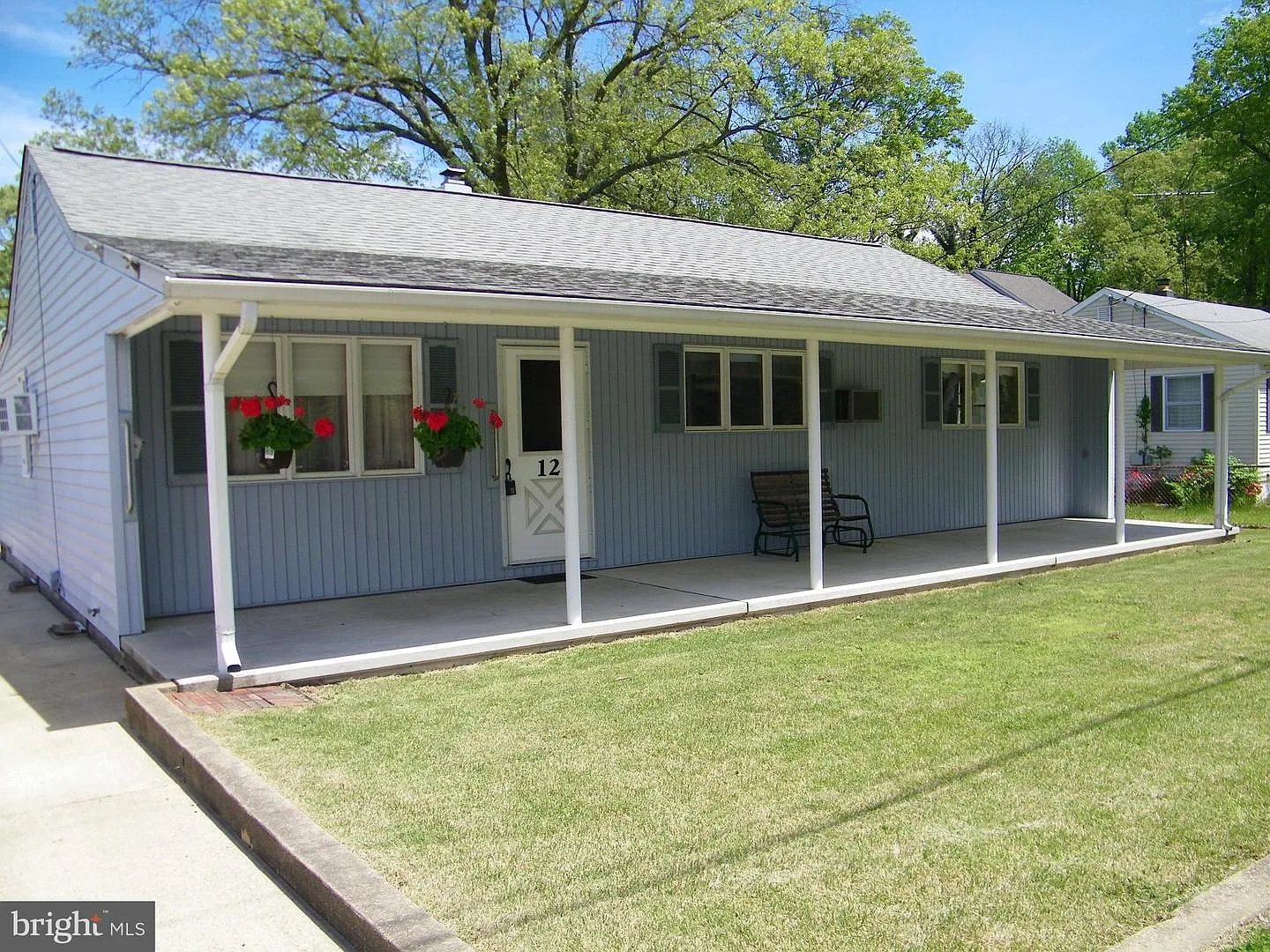 12 Spring Knoll Dr photo 1