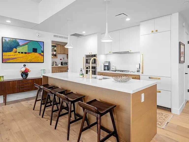 70 Rainey St #1306 — Photo 8