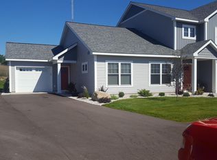 6056 Gray Ridge Trl, Traverse City, MI 49684