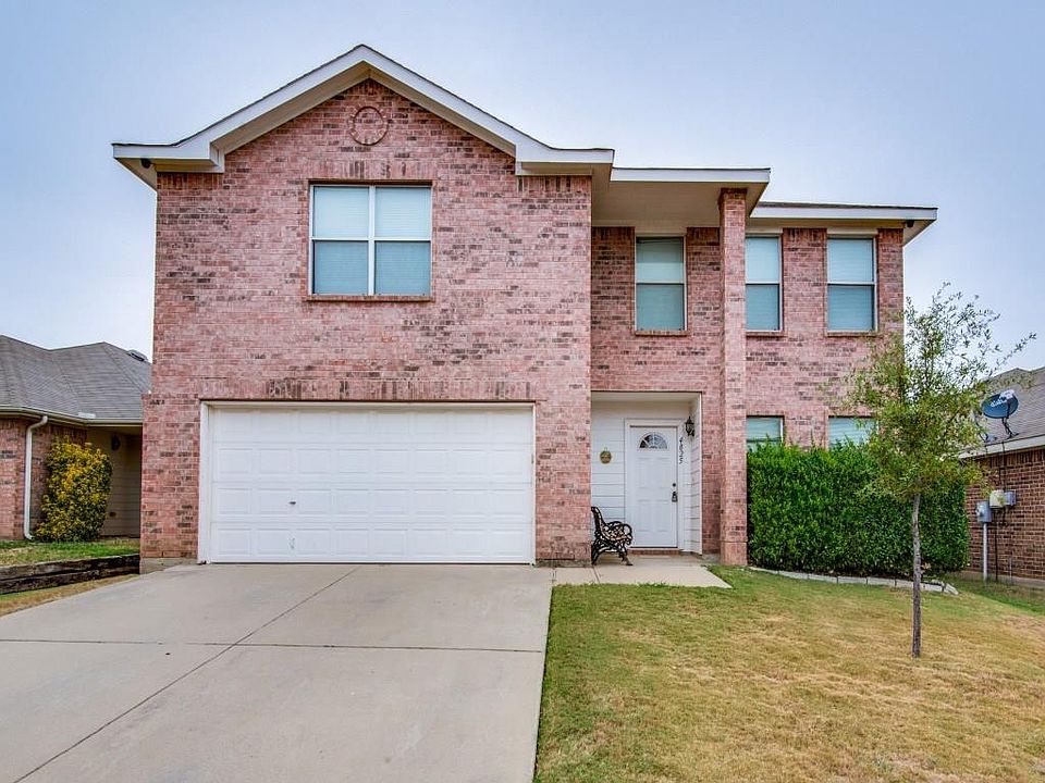 1st image of 4825 Trail Hollow Dr