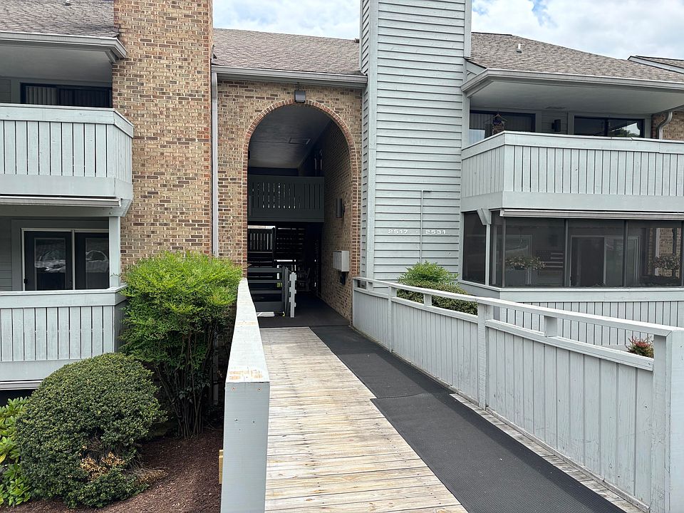 1st image of 2527 Gatehouse Ln