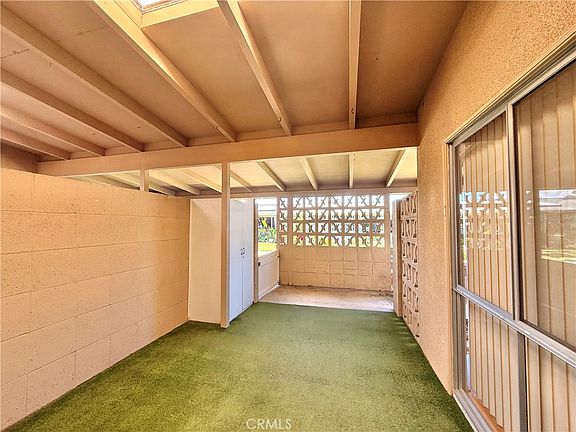 3rd image of 1690 Interlachen Rd APT 42I