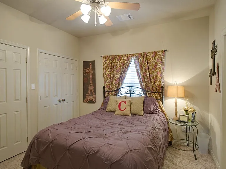 503 Forest Dr — Photo 16