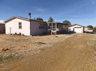 20526 E Conestoga Dr, Mayer, AZ 86333