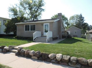 138 S Lincoln St, Poynette, WI 53955