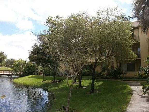 4th image of 9999 Summerbreeze Dr APT 412