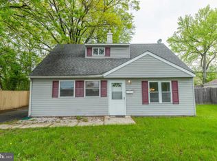 812 Rennard Ln, Morrisville, PA 19067