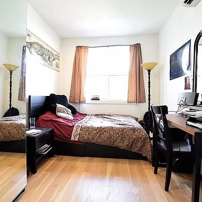 4th image of 1513 Jefferson Ave #3B
