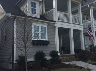 131 Meadows Edge Dr, Chapel Hill, NC 27516