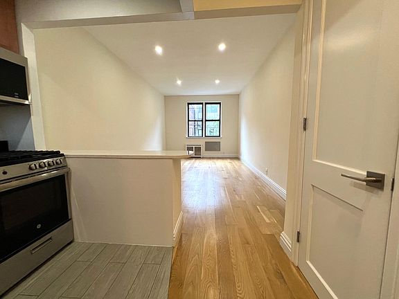 2nd image of 330 E 77th St APT 4C