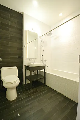 Rented by Bold New York | media 45