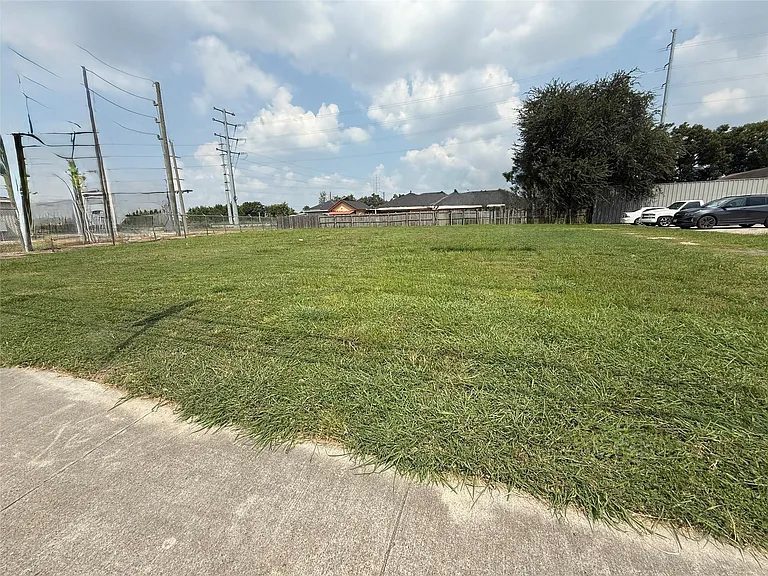 6517 Canal St — Photo 4