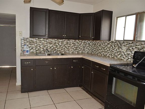 5th image of 3416 San Agustin Ave