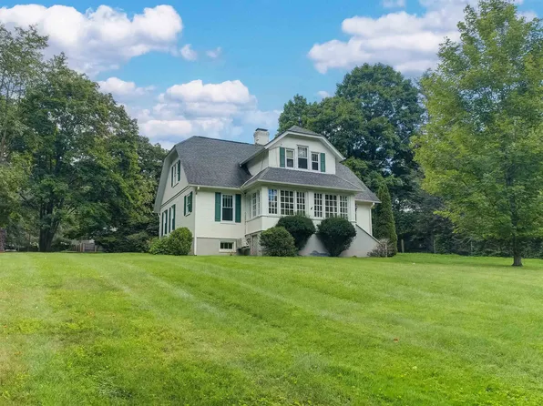 8966 Sam Snead Hwy, Hot Springs, VA 24445