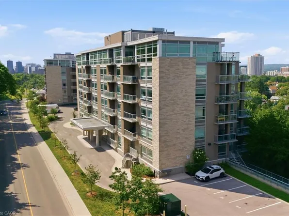 467 Charlton Ave E #203, Hamilton, ON L8N 0B3