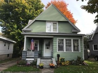 564 Harbor St, Conneaut, OH 44030