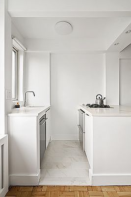3rd image of 120 Central Park S APT 12C
