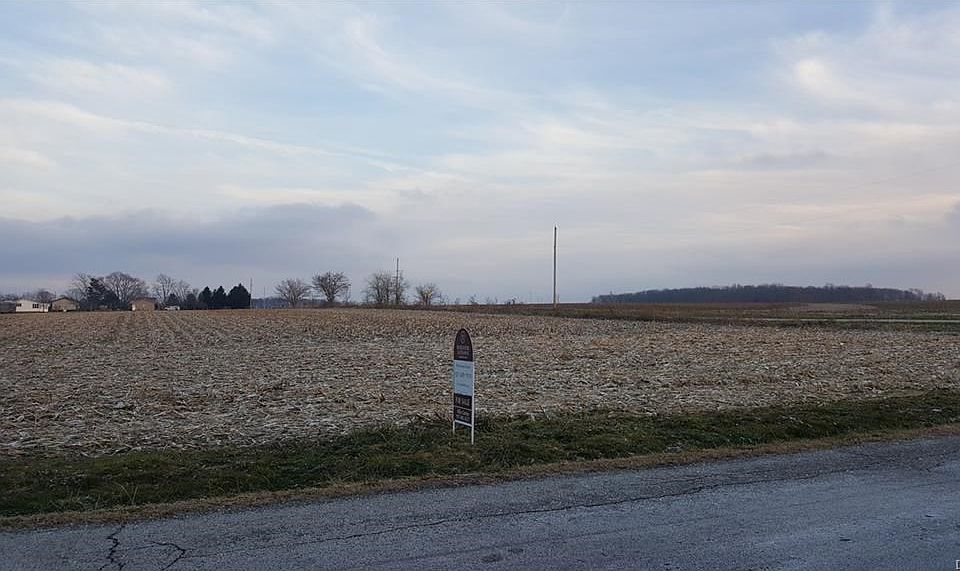 2nd image of 2360 Mount Carmel Rd