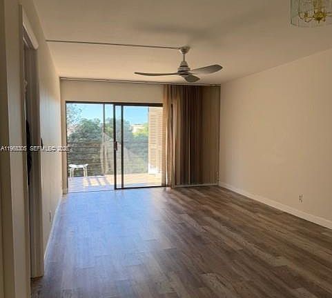 4th image of 9370 SW 8th St APT 418