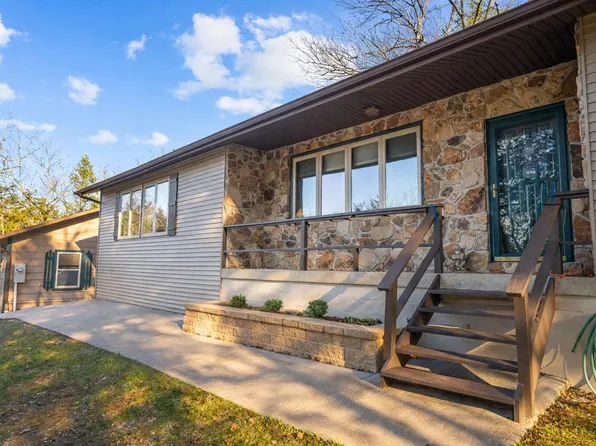 845 Alyeska Point Road, Lampe, MO 65681