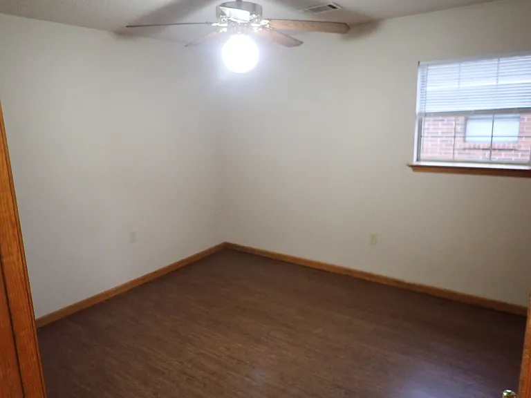 415 Helen St #B — Photo 5