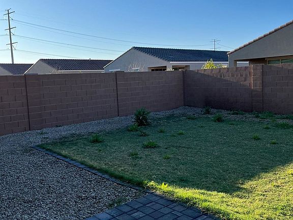 3rd image of 2667 E Tolosa Dr