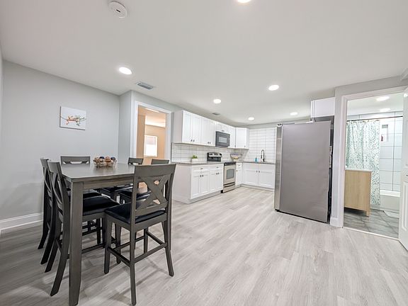 5th image of 2825 58th Ave N #C
