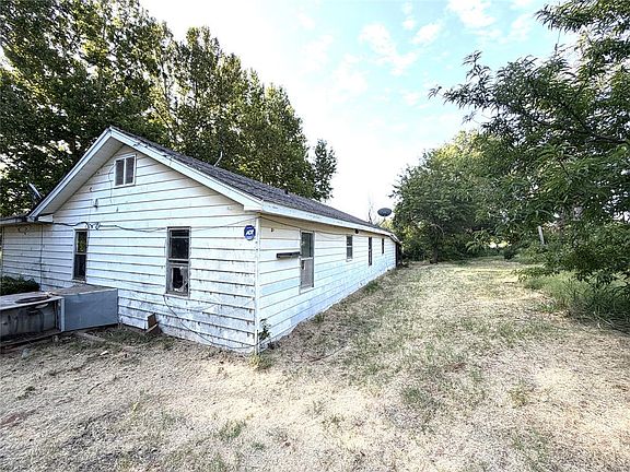 4th image of 531 County Road 1390 Rd